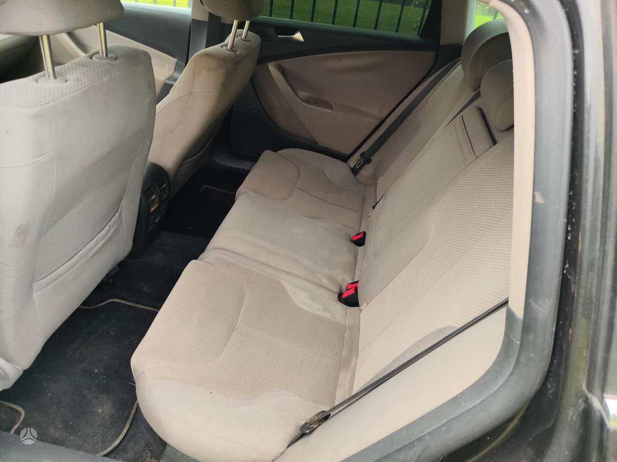 Volkswagen Passat - 6