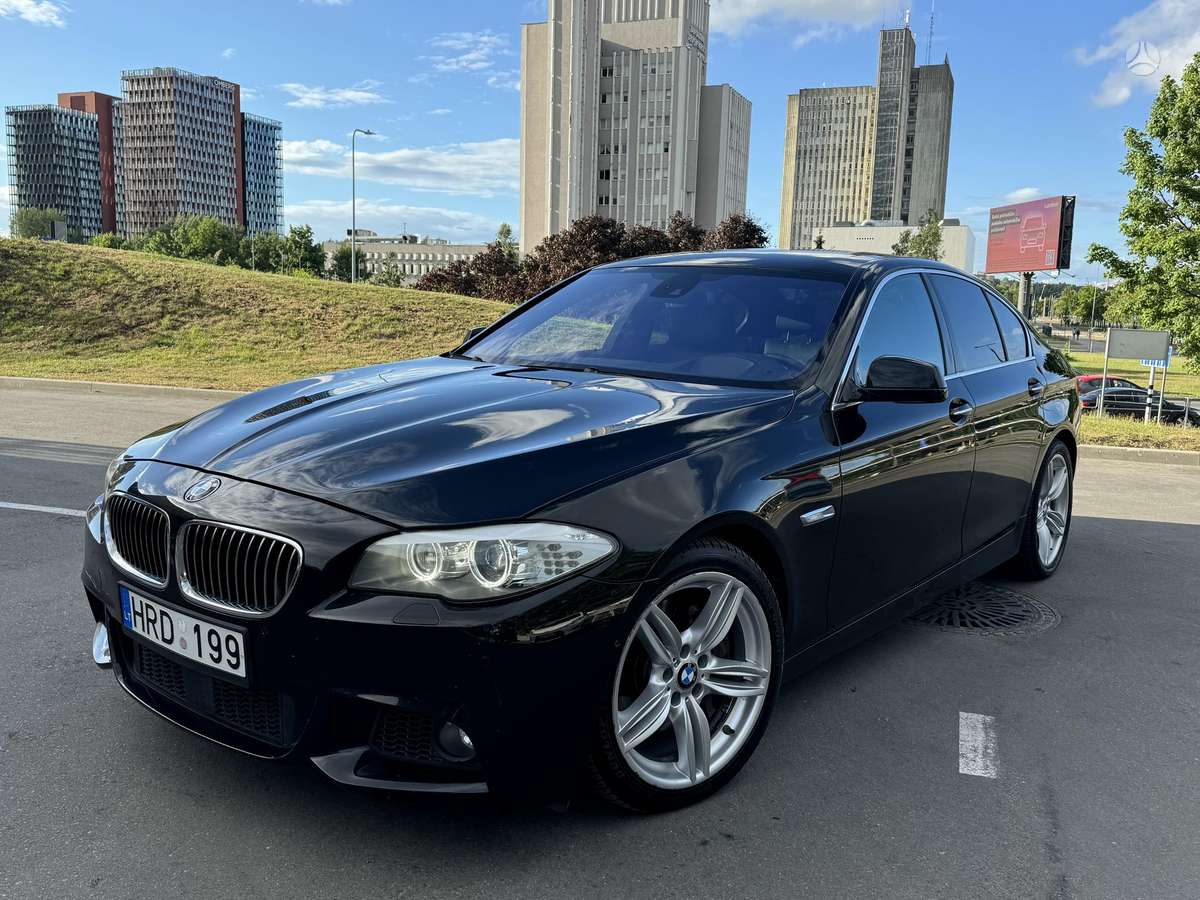 BMW 550, 4.4 l., Седан