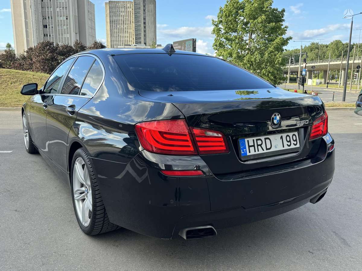 BMW 550, 4.4 l., Седан