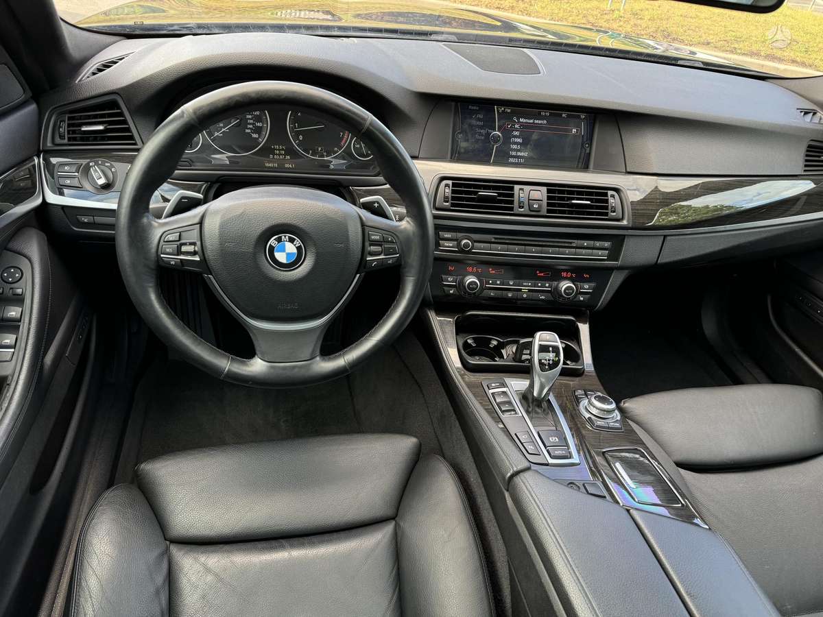 BMW 550, 4.4 l., Седан
