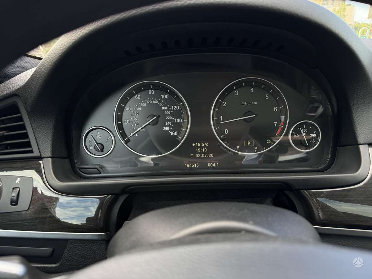 BMW 550, 4.4 l., Седан