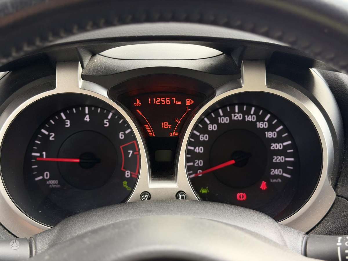 Nissan Juke, 1.2 l., off-road / crossover