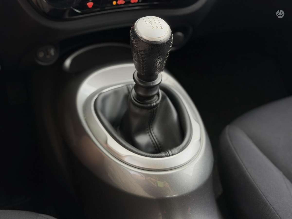 Nissan Juke, 1.2 l., off-road / crossover