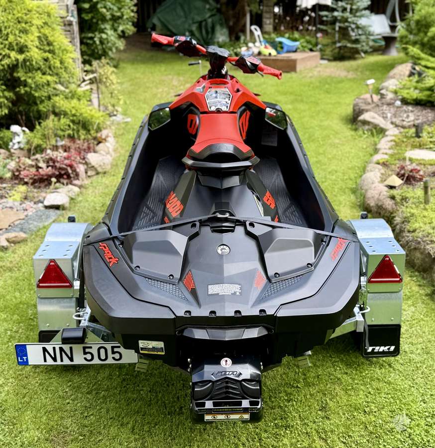 Sea-Doo Spark Trix, водные мотоциклы
