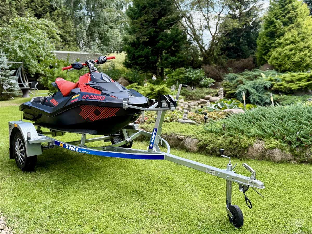 Sea-Doo Spark Trix, водные мотоциклы