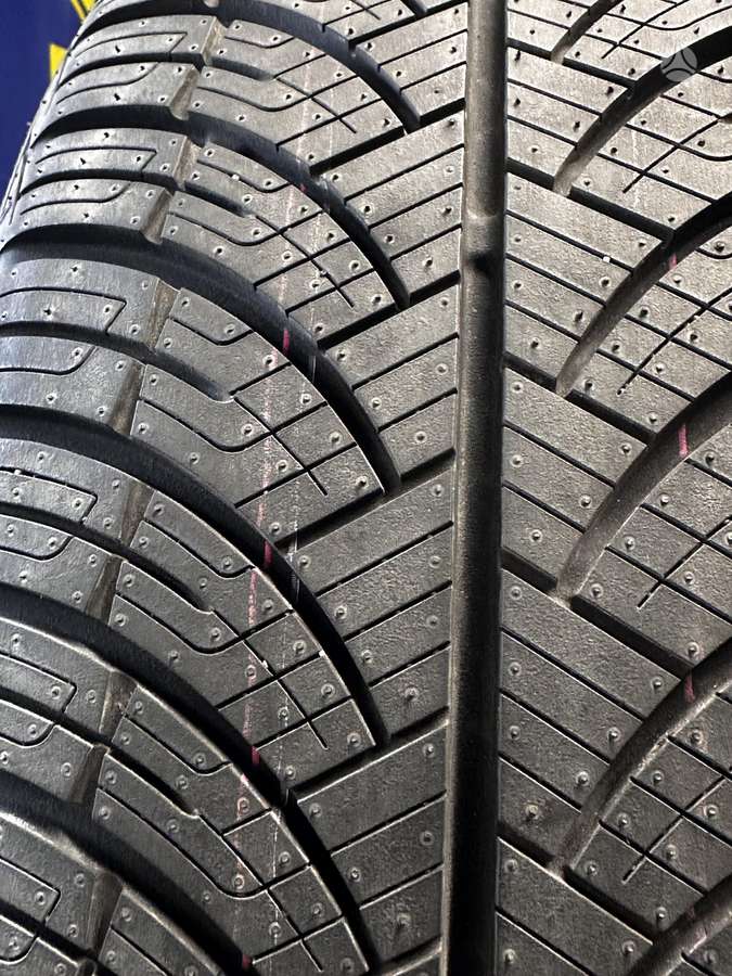 ARIVO, всесезонные 215/45 R17