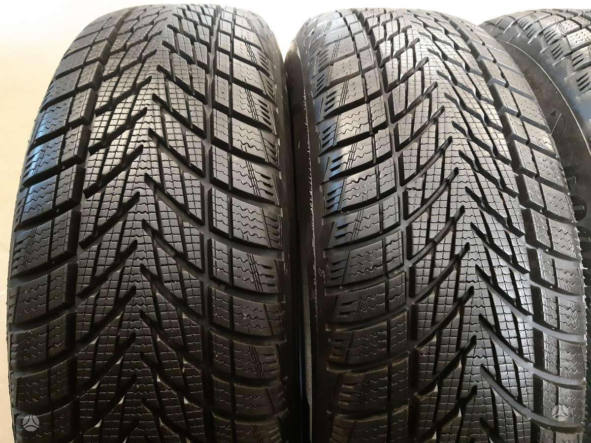 Goodyear 2025m 95% Performance.3', зимние 235/45 R18