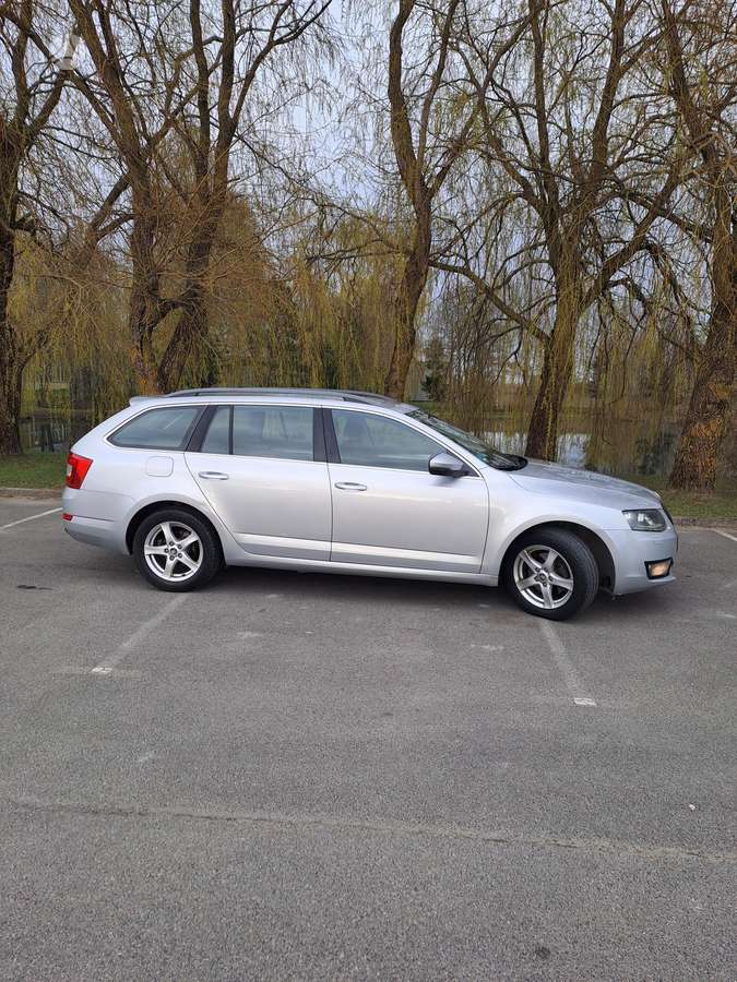 Škoda Octavia - 2