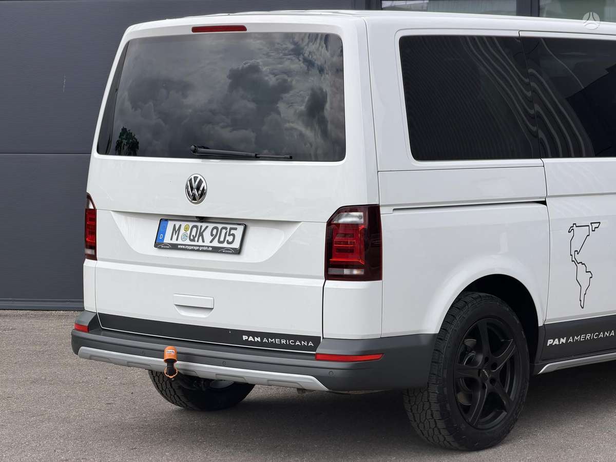 Volkswagen Multivan, 2.0 l., Минивэн