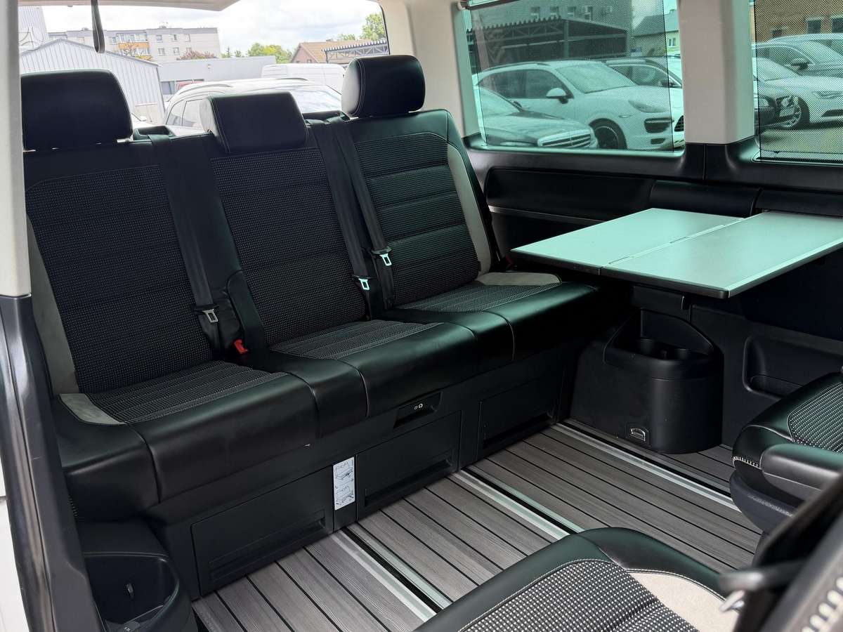Volkswagen Multivan, 2.0 l., Минивэн