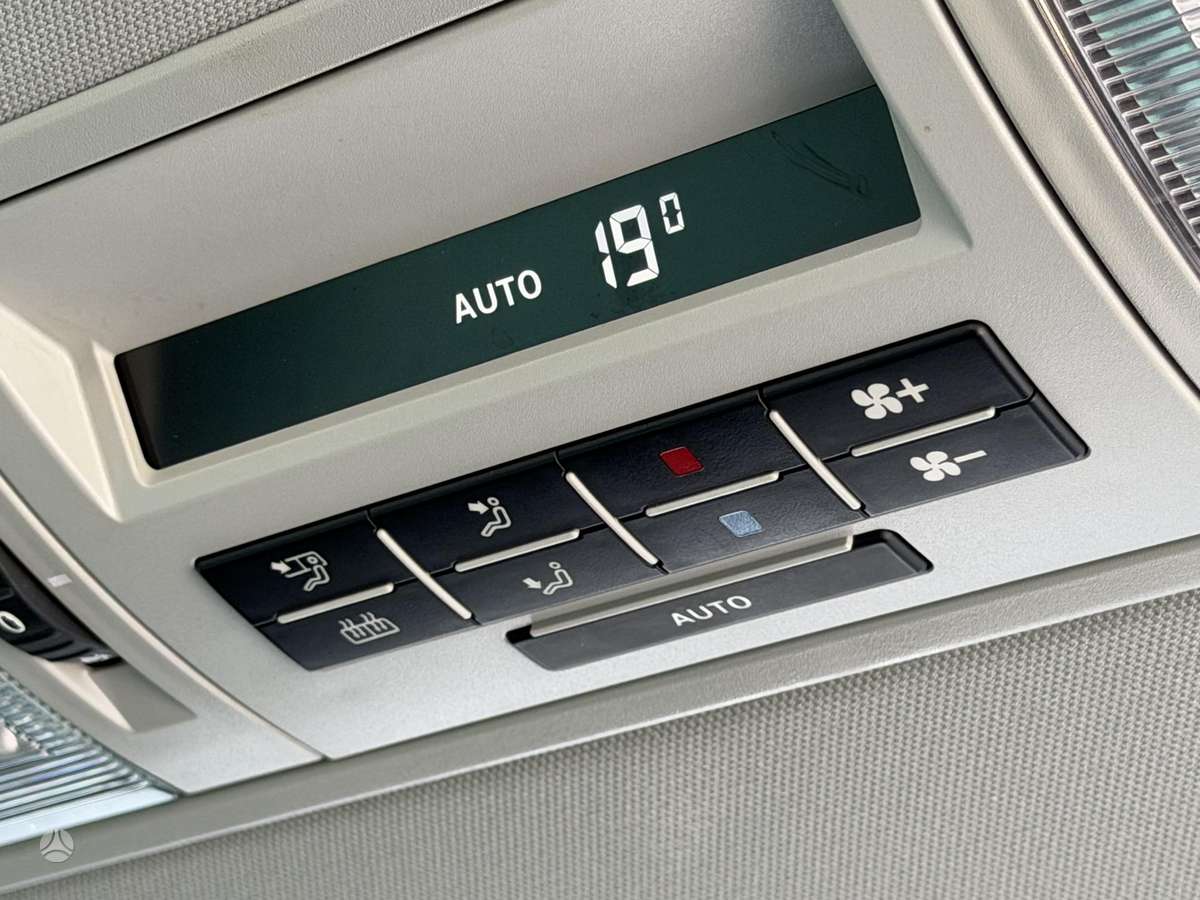 Volkswagen Multivan, 2.0 l., Минивэн