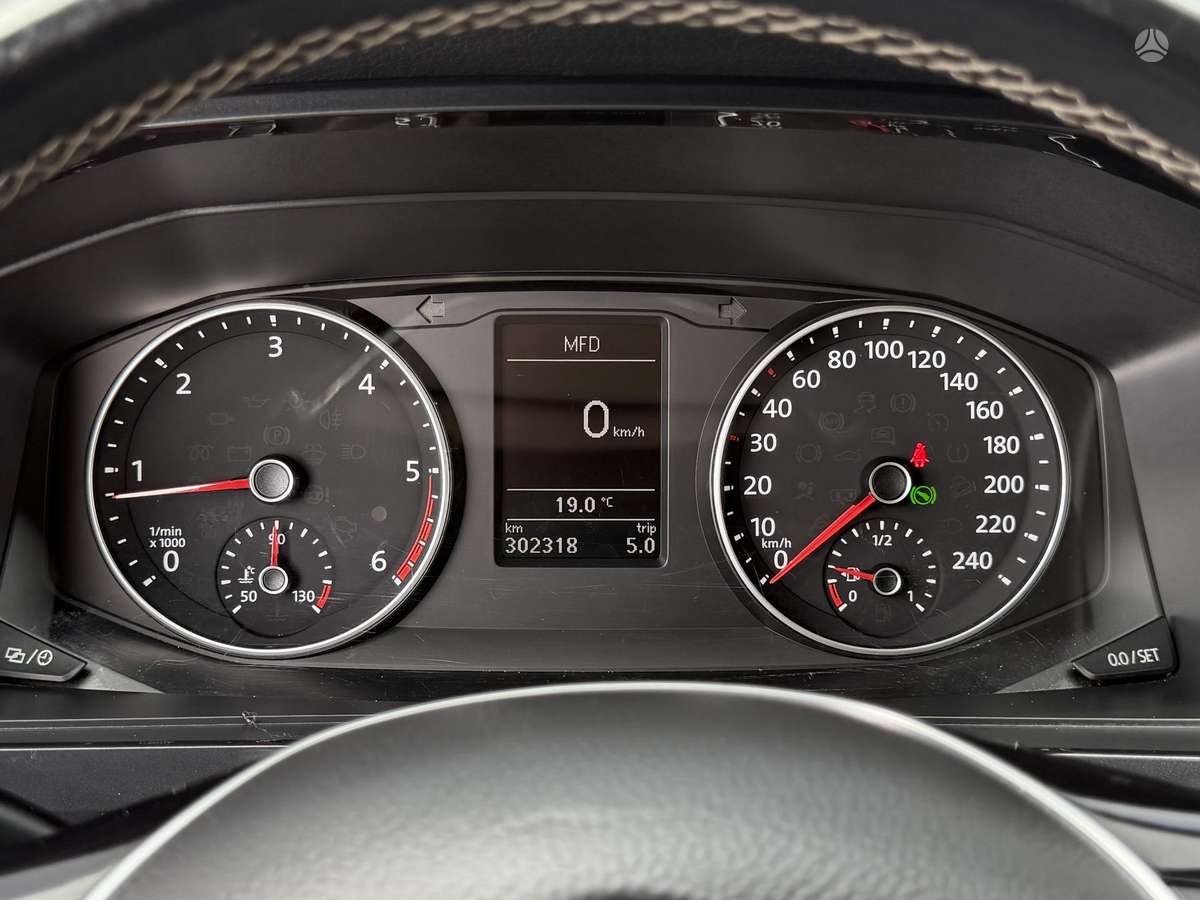 Volkswagen Multivan, 2.0 l., Минивэн