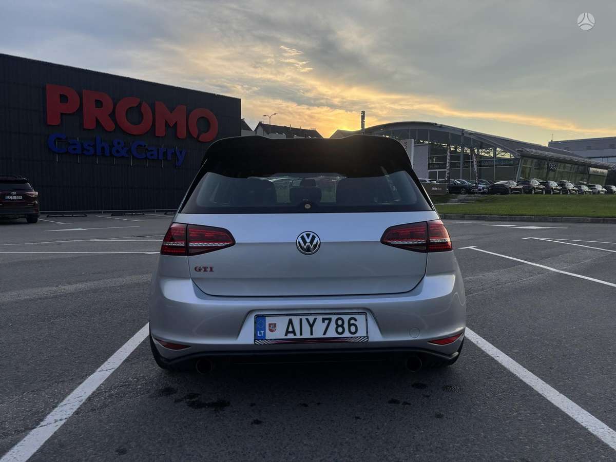 Volkswagen Golf, 2.0 l., hatchback
