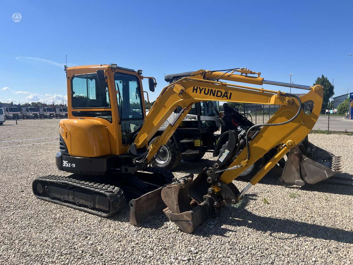 Hyundai Robex 35Z-9, mini excavator