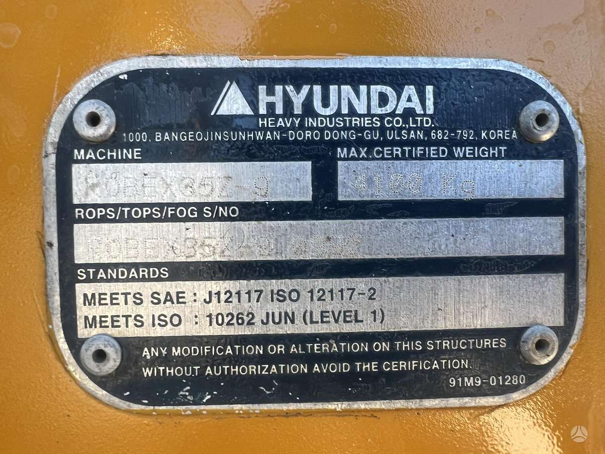 Hyundai Robex 35Z-9, mini excavator