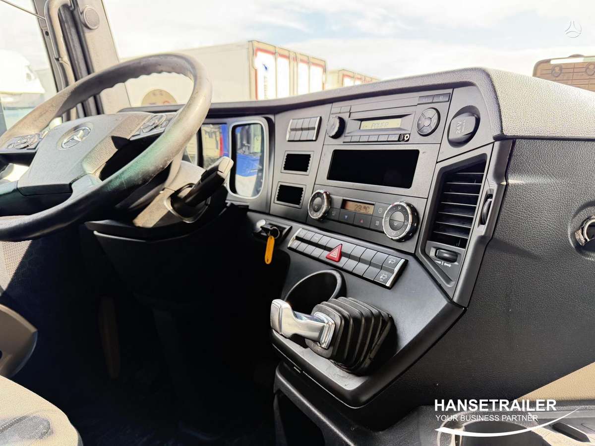 Mercedes-Benz Actros 1845 LS, double sleeper
