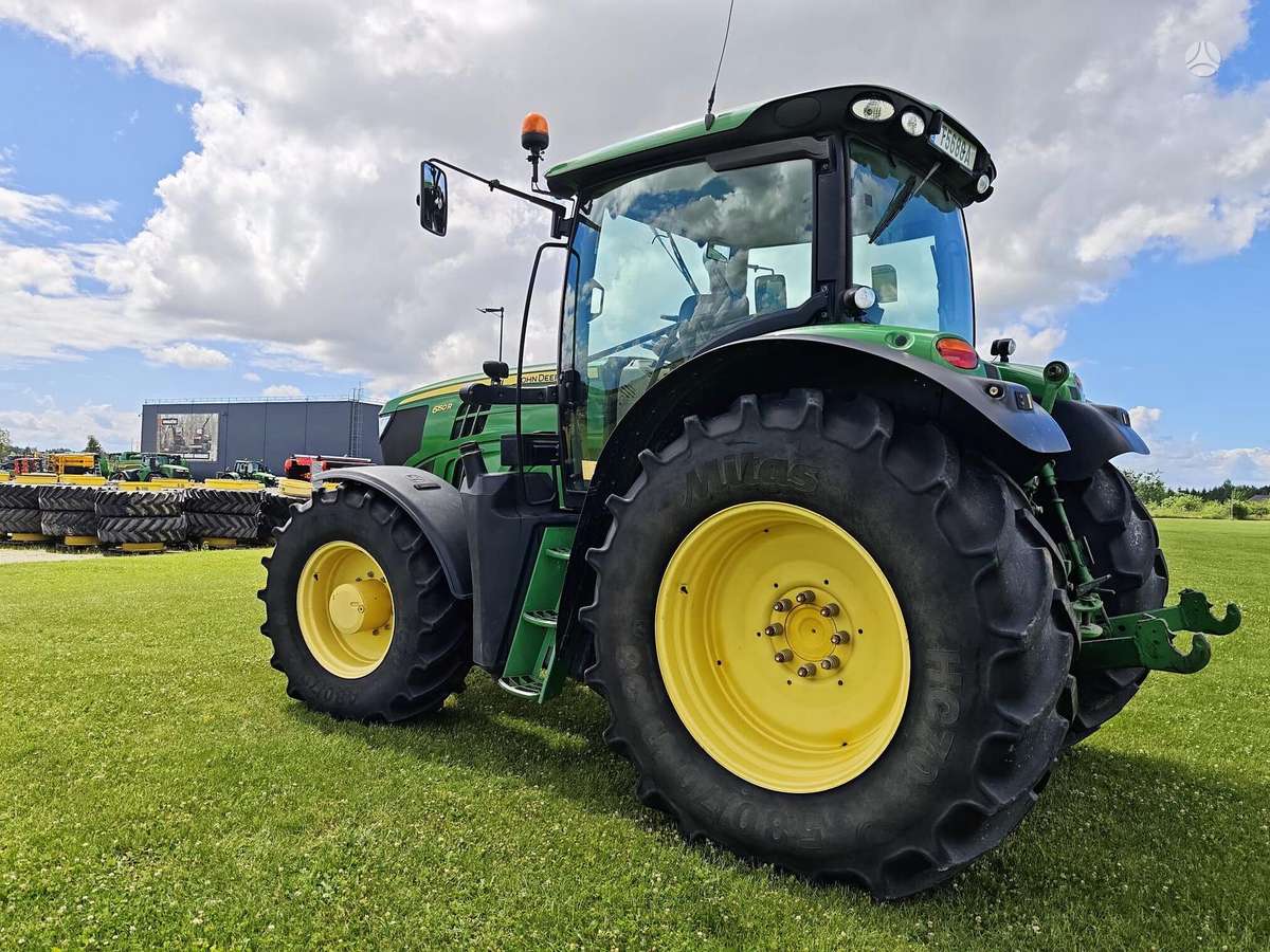John Deere 6150R, traktori