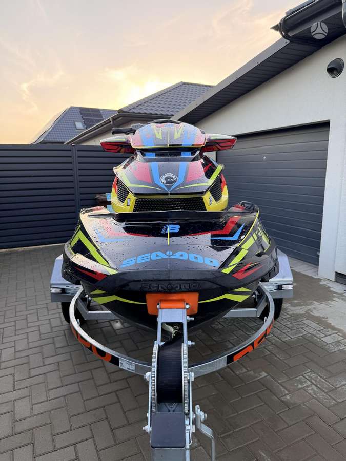 Sea-Doo RXT, водные мотоциклы