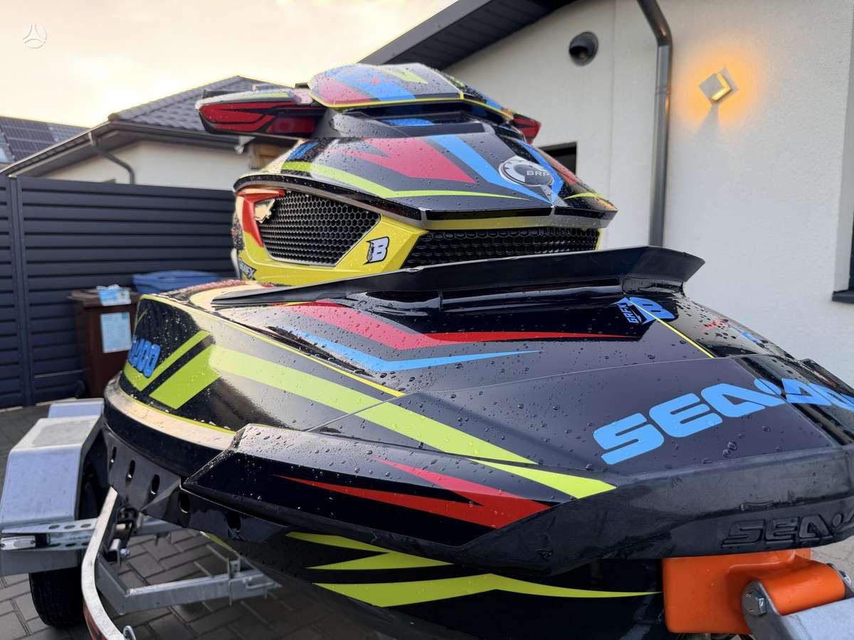 Sea-Doo RXT, водные мотоциклы