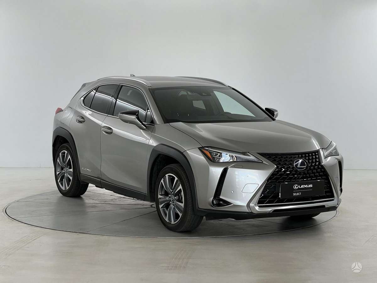 Lexus UX 300e, hečbekas