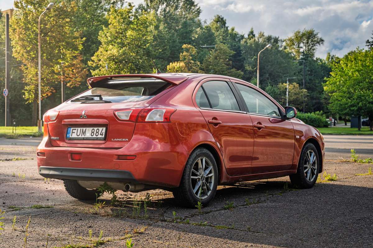Mitsubishi Lancer, 1.8 l., hatchback