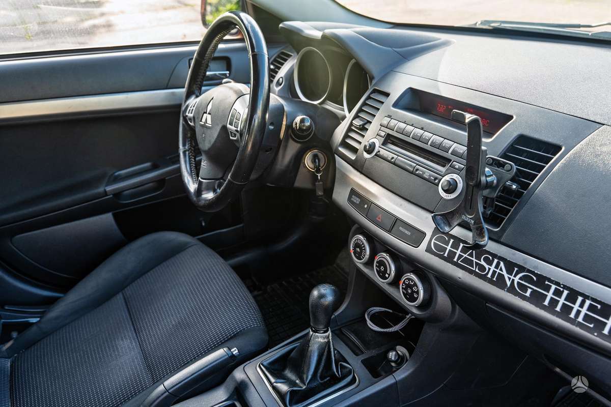 Mitsubishi Lancer, 1.8 l., Хэтчбек