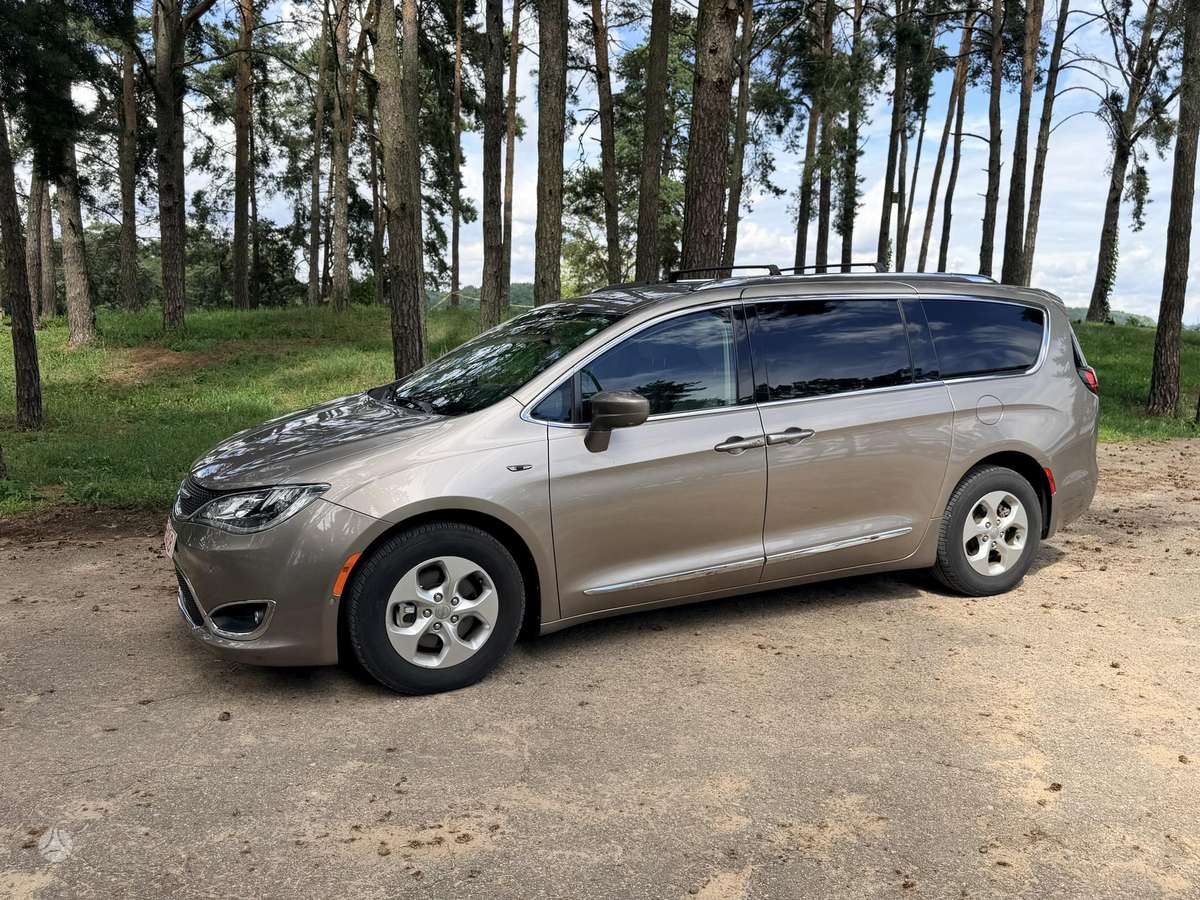 Chrysler Pacifica, 3.6 l., Минивэн