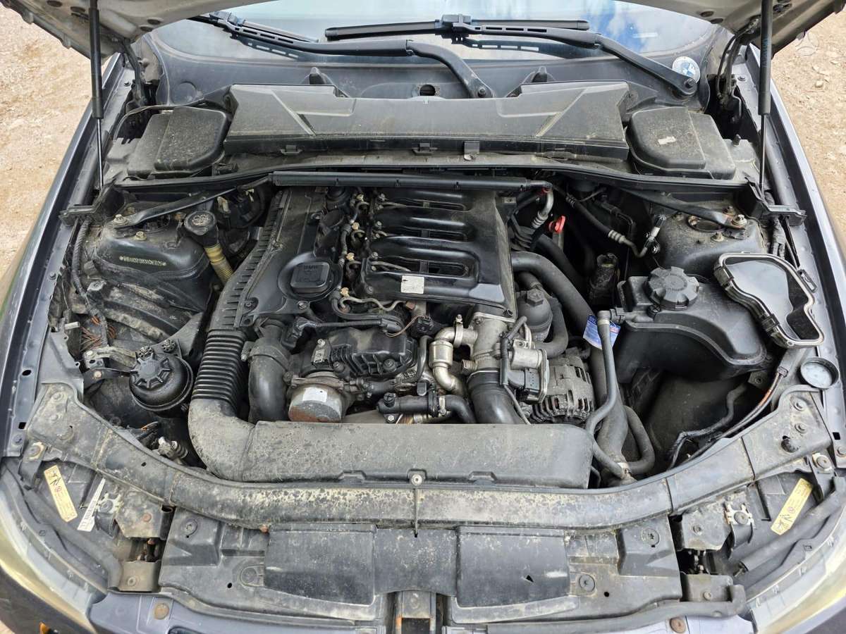 BMW 330 rezerves daļās
