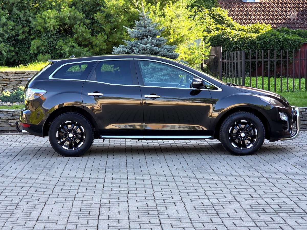 Mazda CX-7, 2.2 l., off-road / crossover