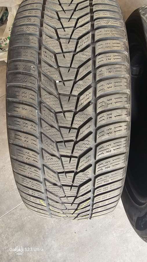 Hankook Icept evo3x, winter 235/55 R18