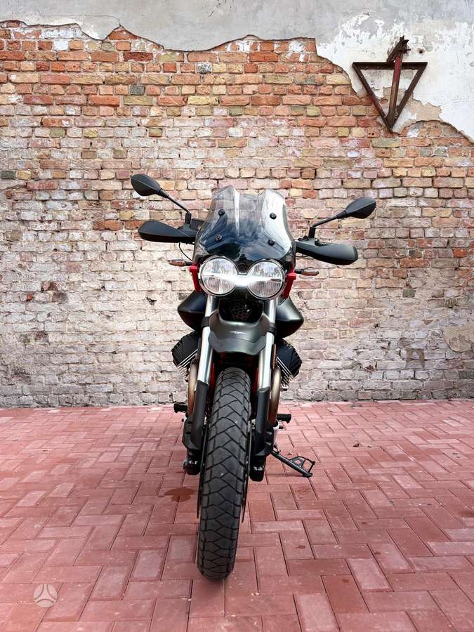 Moto Guzzi V85 TT  850cc, эндуро / adventure