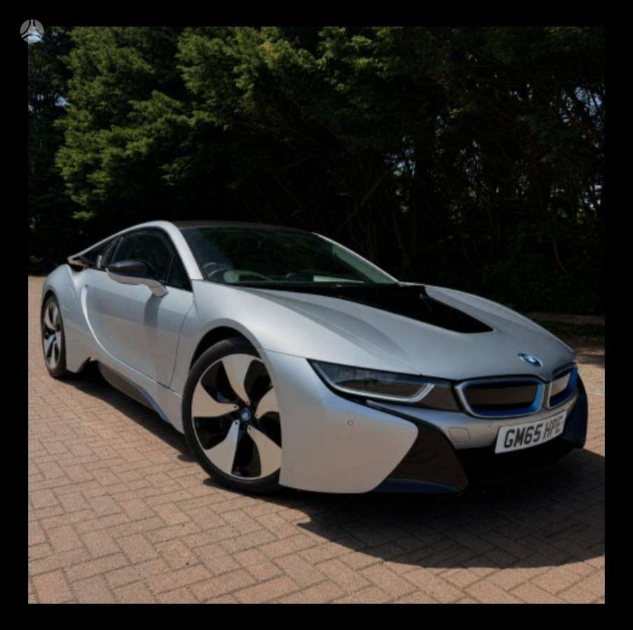 BMW i8