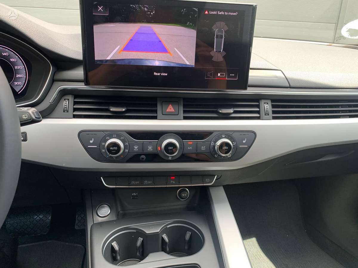 Audi A4, 2.0 l., Универсал
