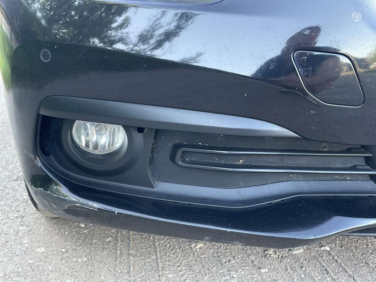 BMW 318, 2.0 l., Седан
