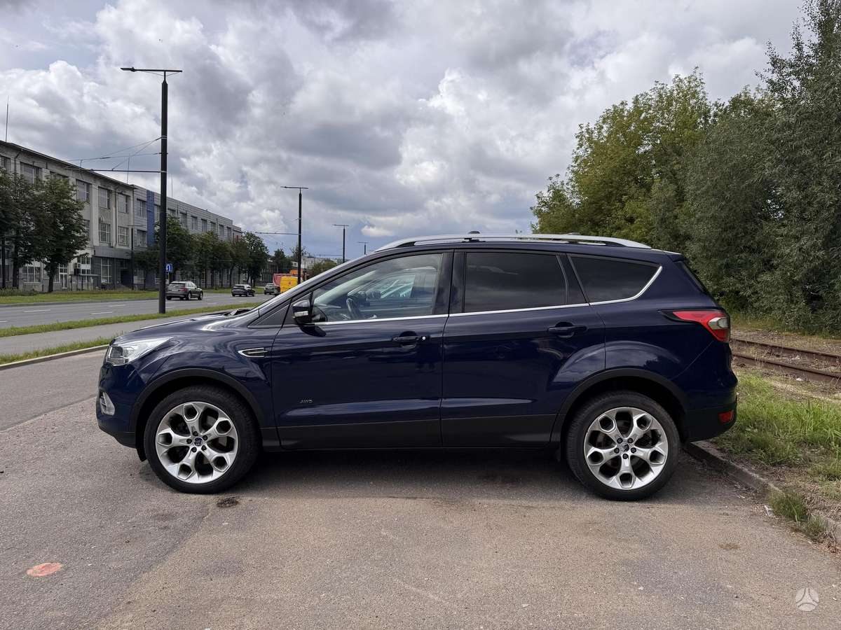 Ford Kuga, 2.0 l., off-road / crossover