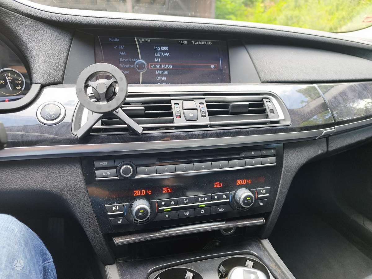 BMW 740, 3.0 l., Седан