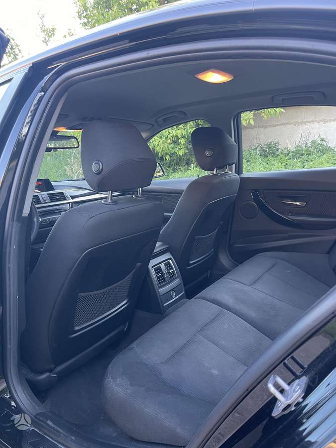 BMW 318, 2.0 l., Седан