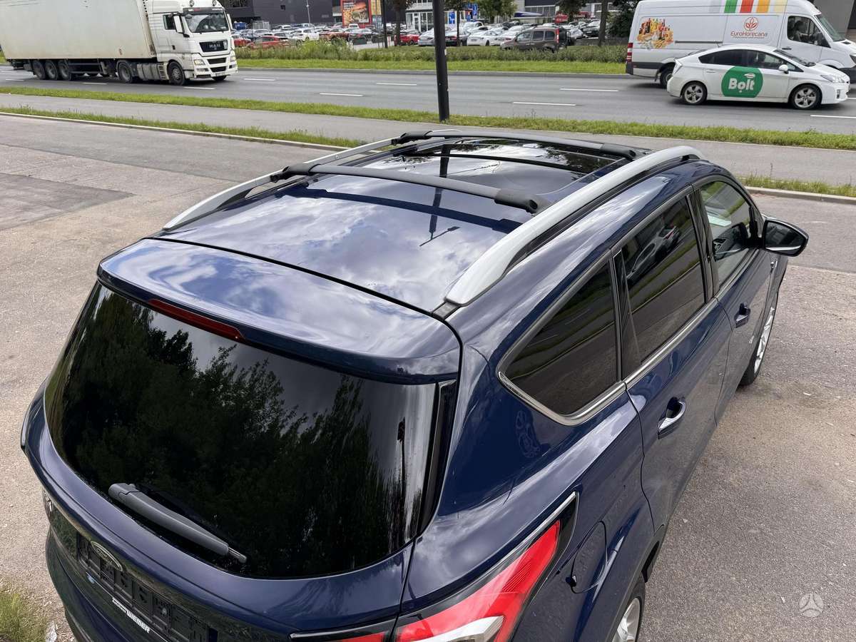 Ford Kuga, 2.0 l., off-road / crossover