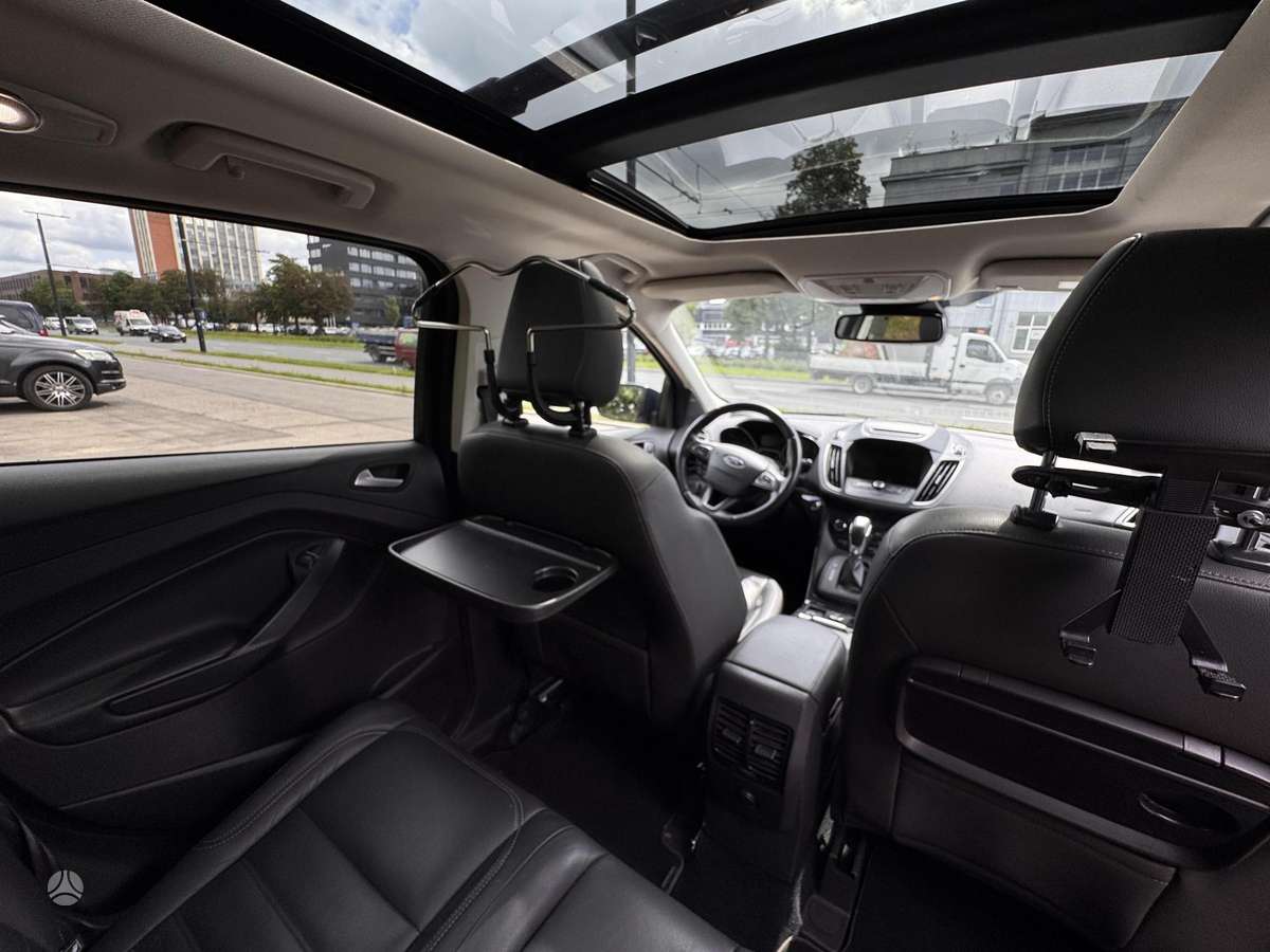 Ford Kuga, 2.0 l., off-road / crossover