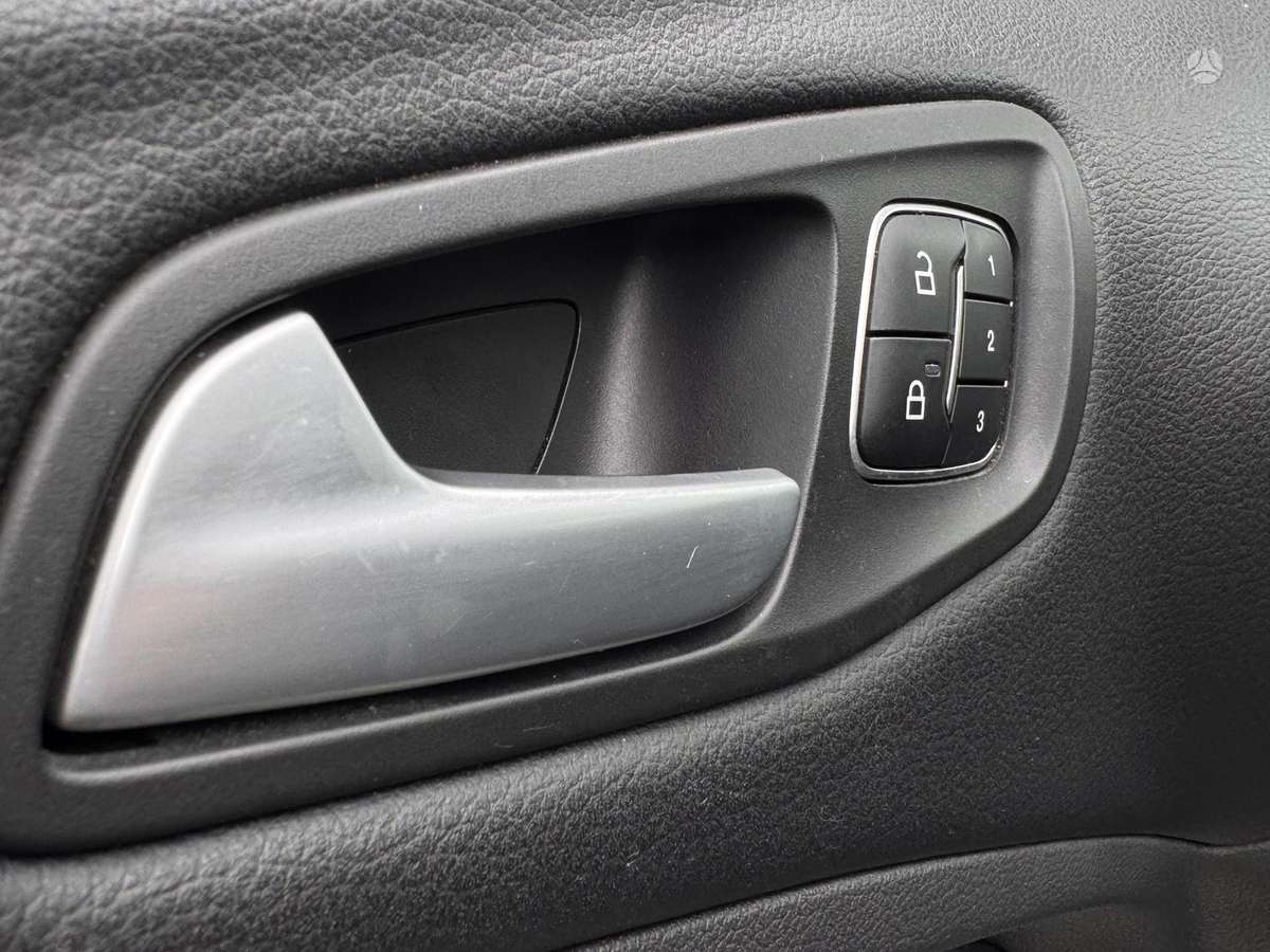 Ford Kuga, 2.0 l., off-road / crossover