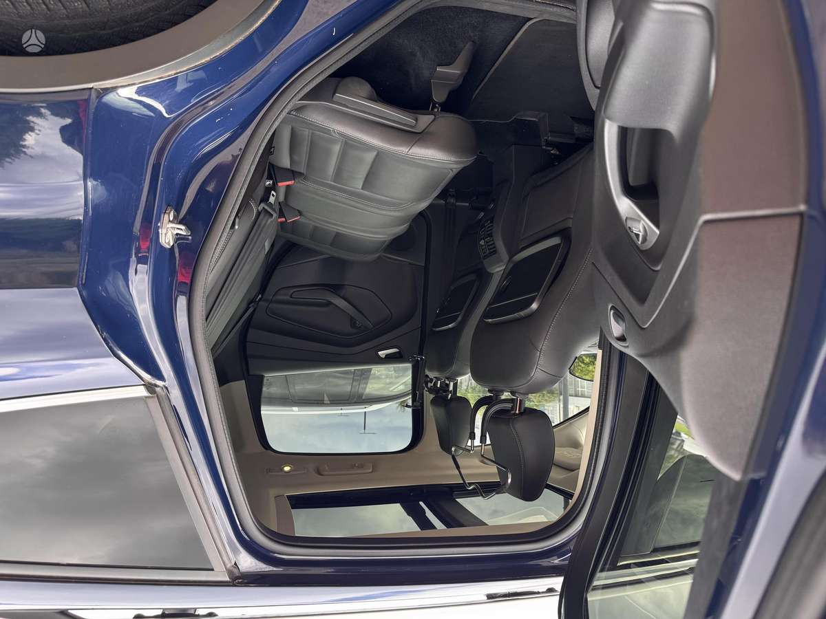 Ford Kuga, 2.0 l., off-road / crossover
