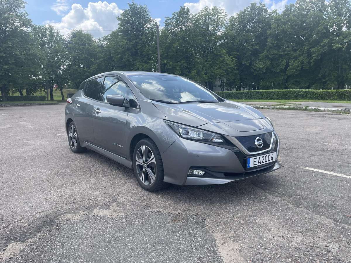 Nissan Leaf, Хэтчбек