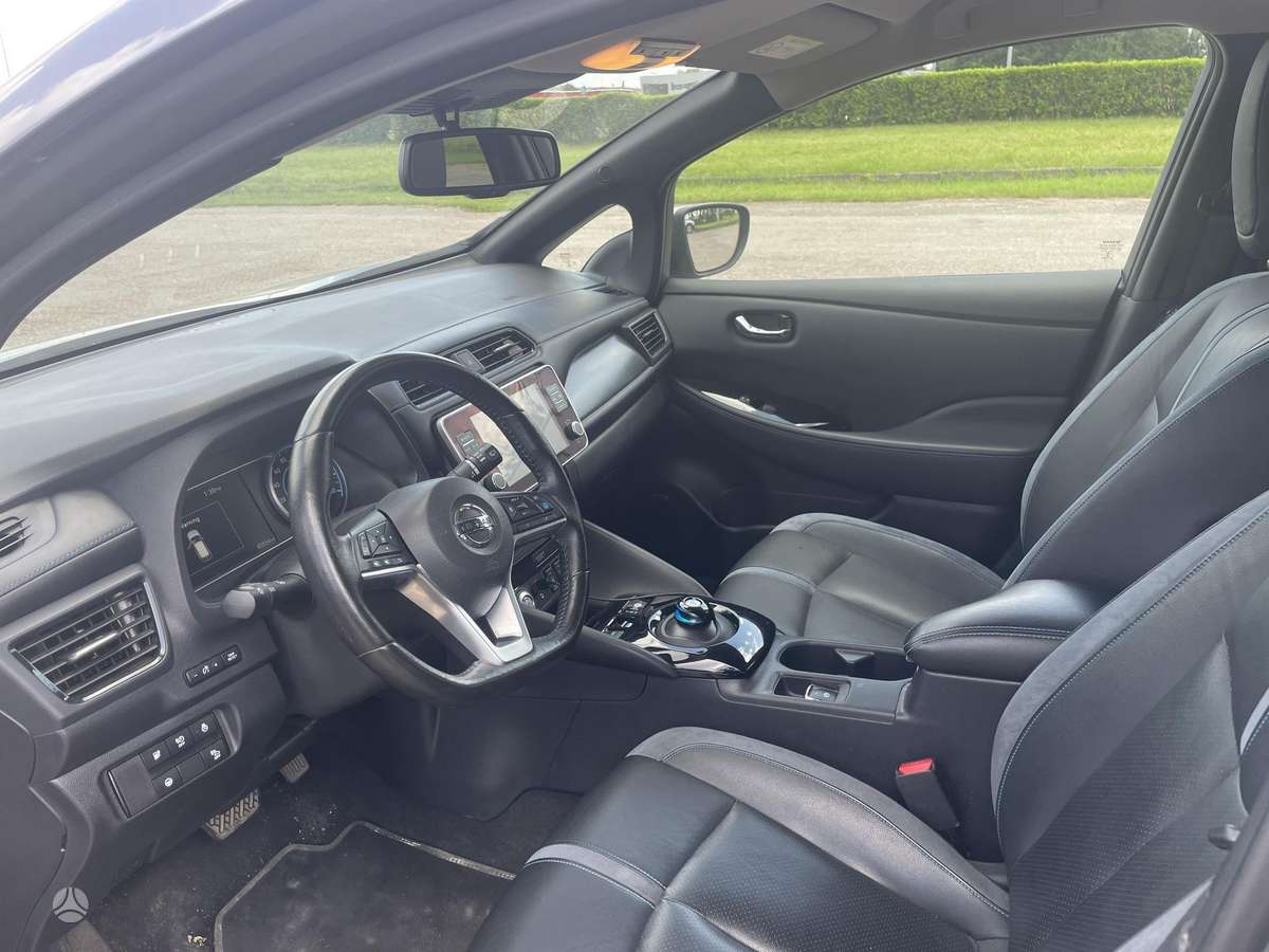 Nissan Leaf, Хэтчбек