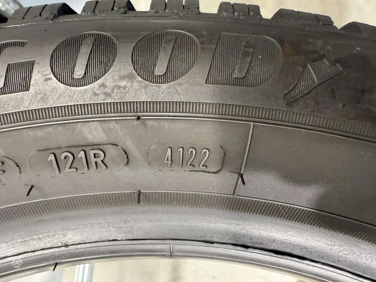 Goodyear Ultragrip9+, winter 205/55 R16