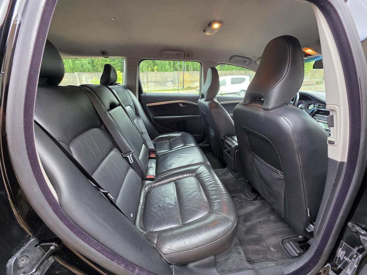 Volvo V70, 2.0 l., Универсал