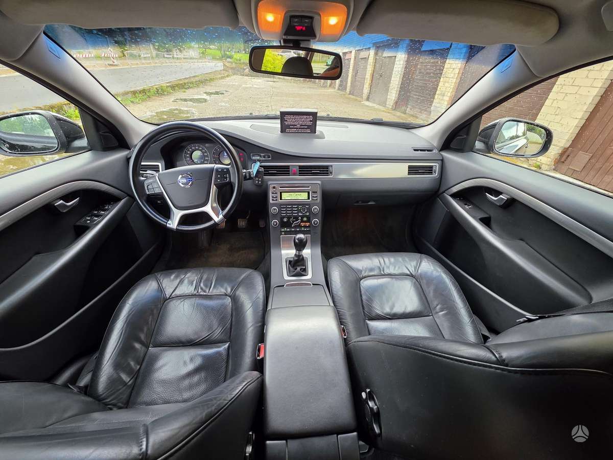 Volvo V70, 2.0 l., Универсал