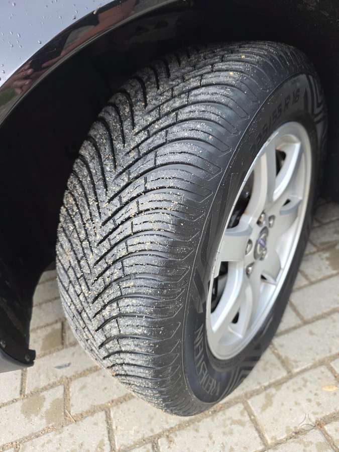 Volvo V70, 2.0 l., Универсал