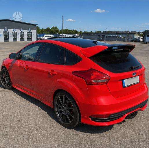 Ford Focus ST, 2.0 l., Хэтчбек