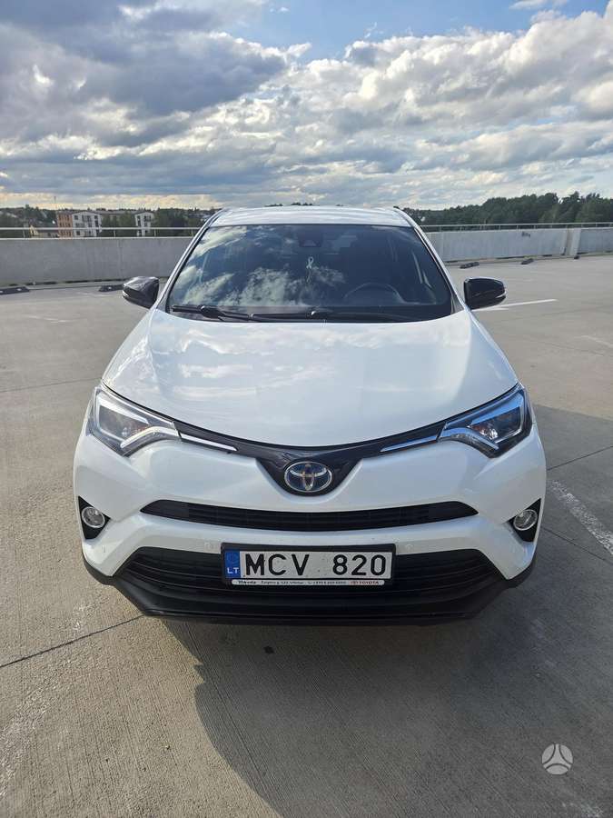Toyota RAV4 - 1