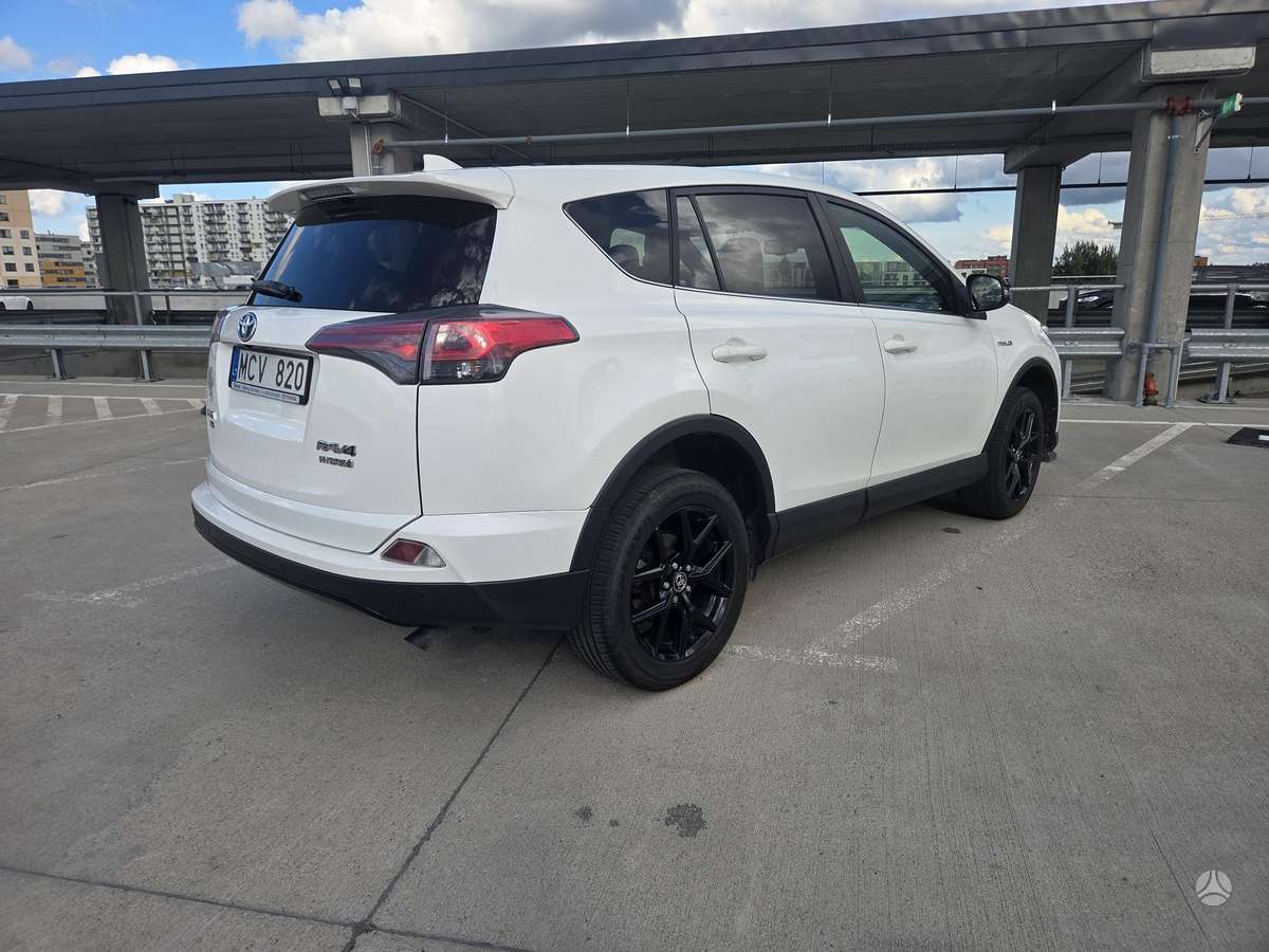 Toyota RAV4 - 3